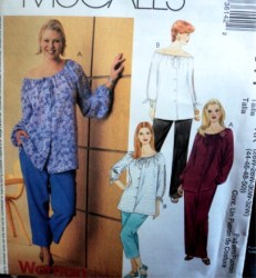 3614 MCC PEASANT BUTTON TOPS,PANTS,CAPRIS PATTERN 26-32W